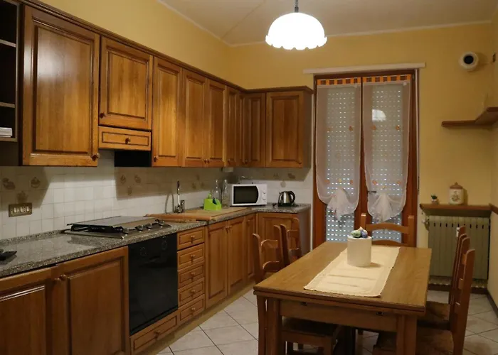 Casa Euro2000 Free Parking Alba